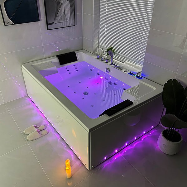 71"x47" acrylic spa bathtub with hydro jets, air jets, and smart temperature control